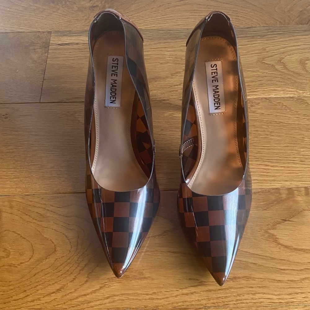 Steven Madden Pumps
